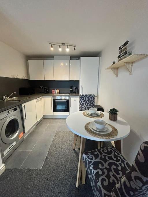 Luxury Apartment In The Heart Of Birmingham City! Exterior foto